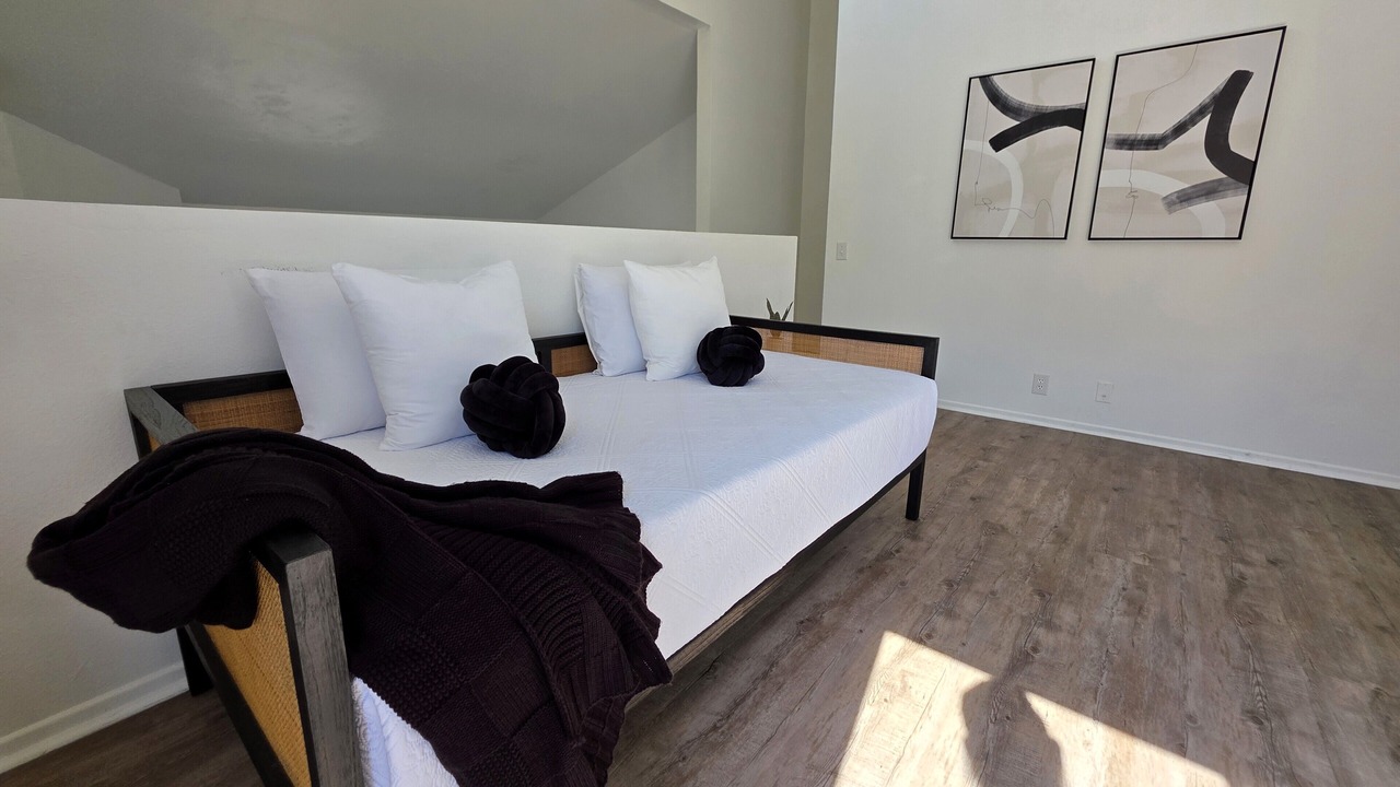 Photo of Bedroom in Beverly Hills