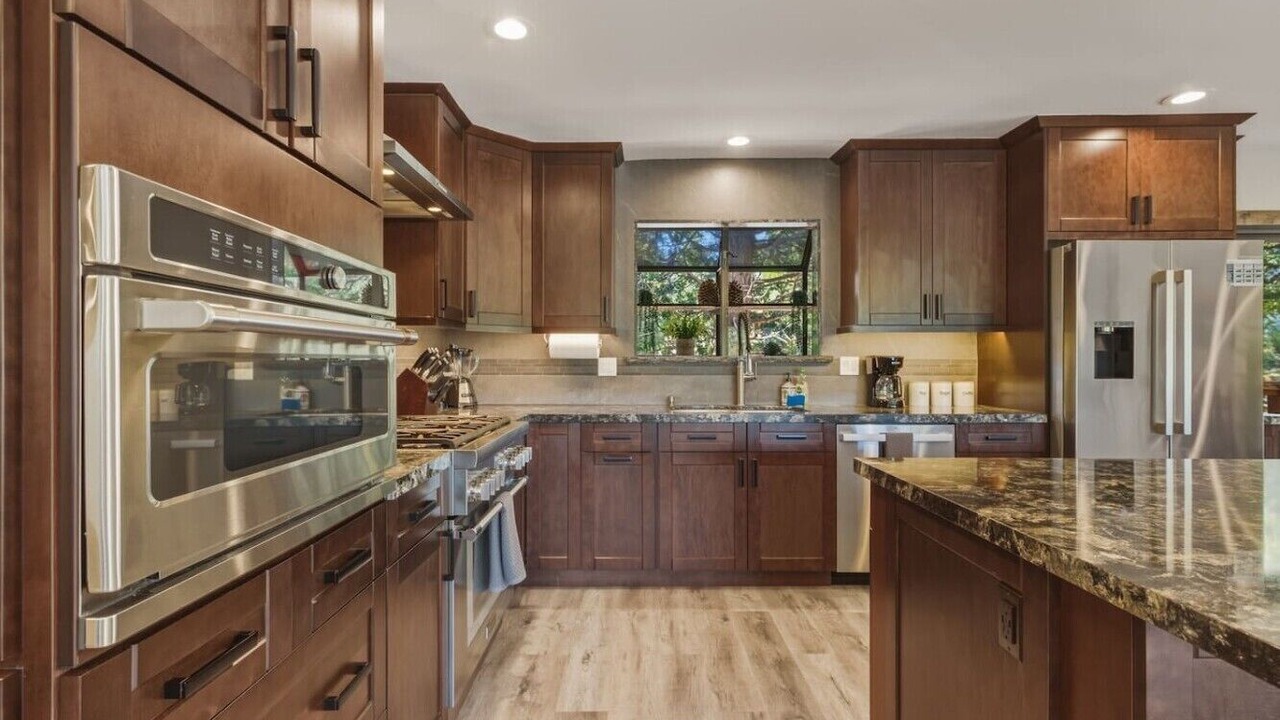 Photo of Kitchen in Round Hill Village