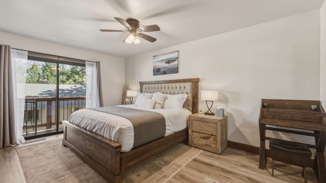 Photo of Bedroom in Round Hill Village