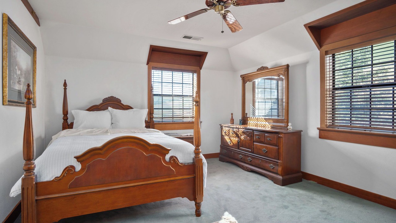 Photo of Bedroom in Porterville