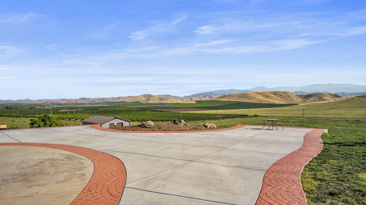 Photo of Outdoor in Porterville