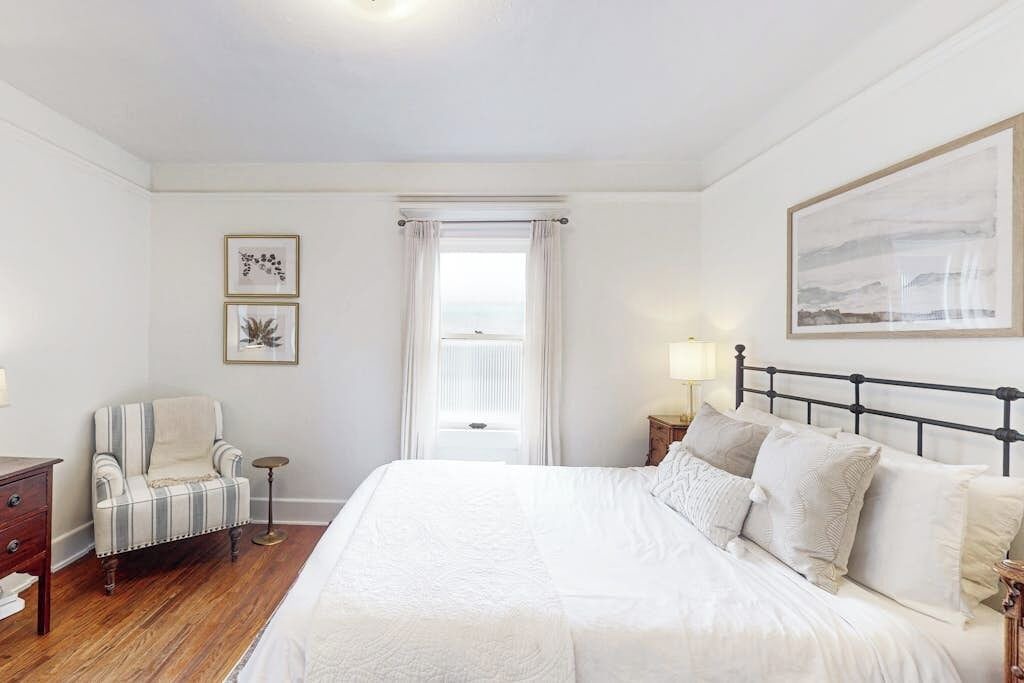 Photo of Bedroom in East Beach
