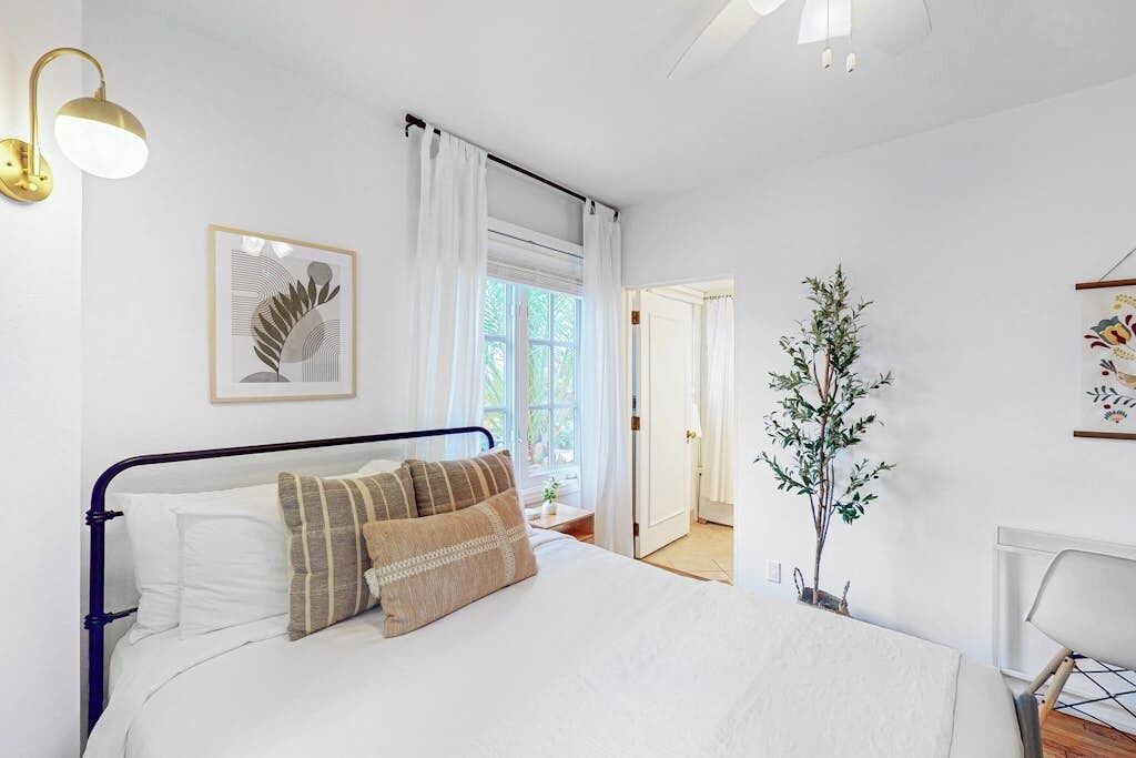 Photo of Bedroom in East Beach
