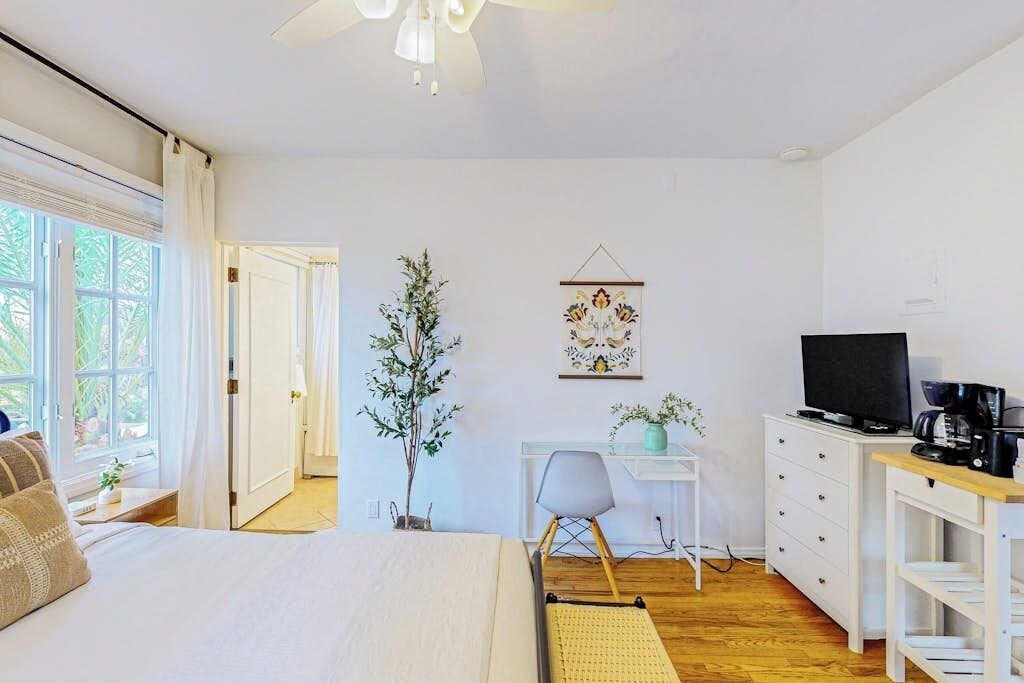 Photo of Bedroom in East Beach