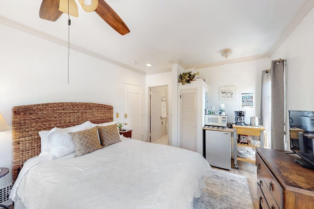 Photo of Bedroom in East Beach