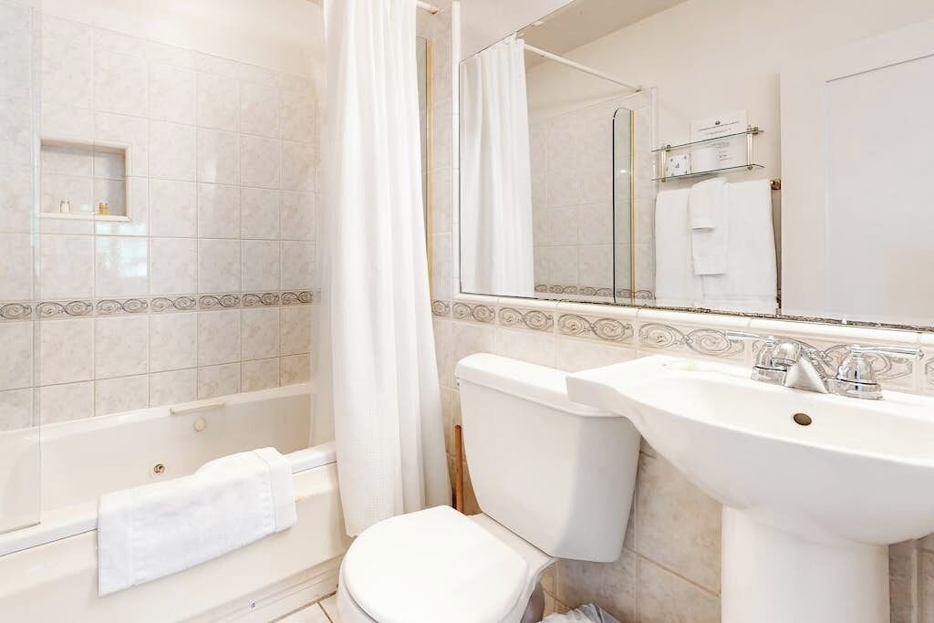 Photo of Bathroom in East Beach