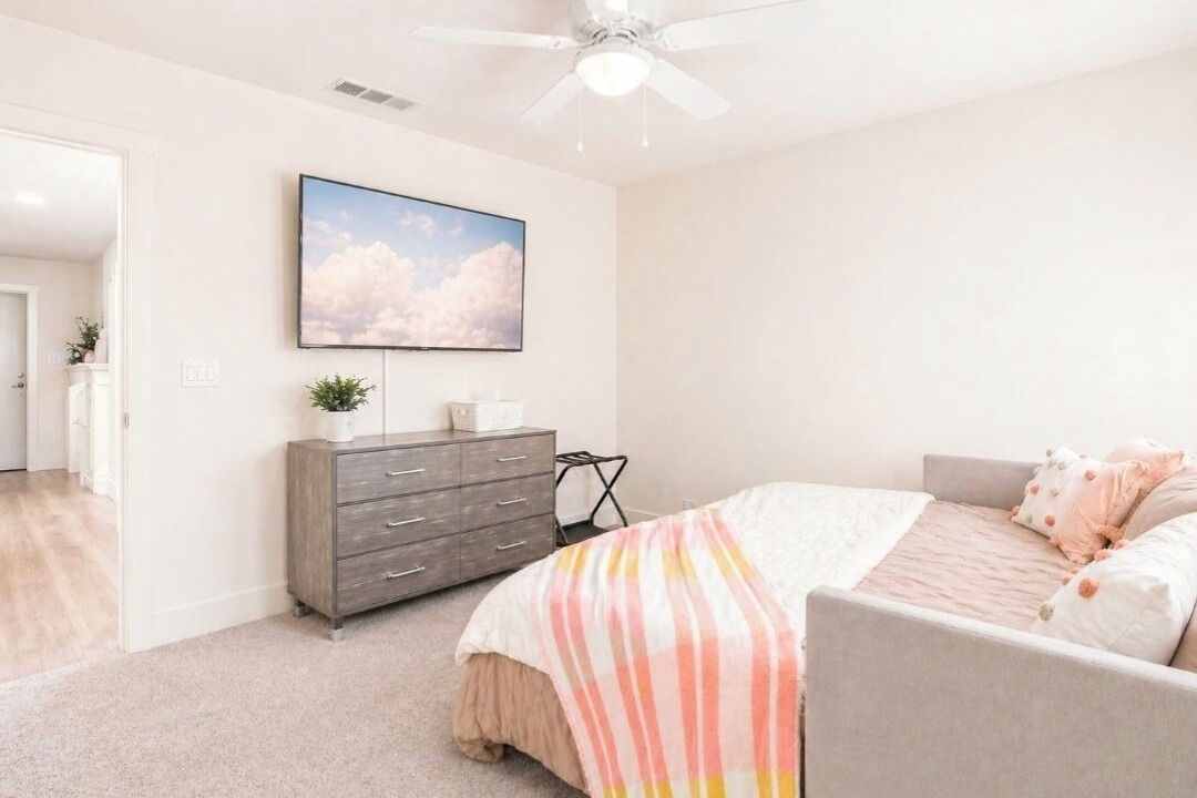 Photo of Bedroom in Pumpkin Center