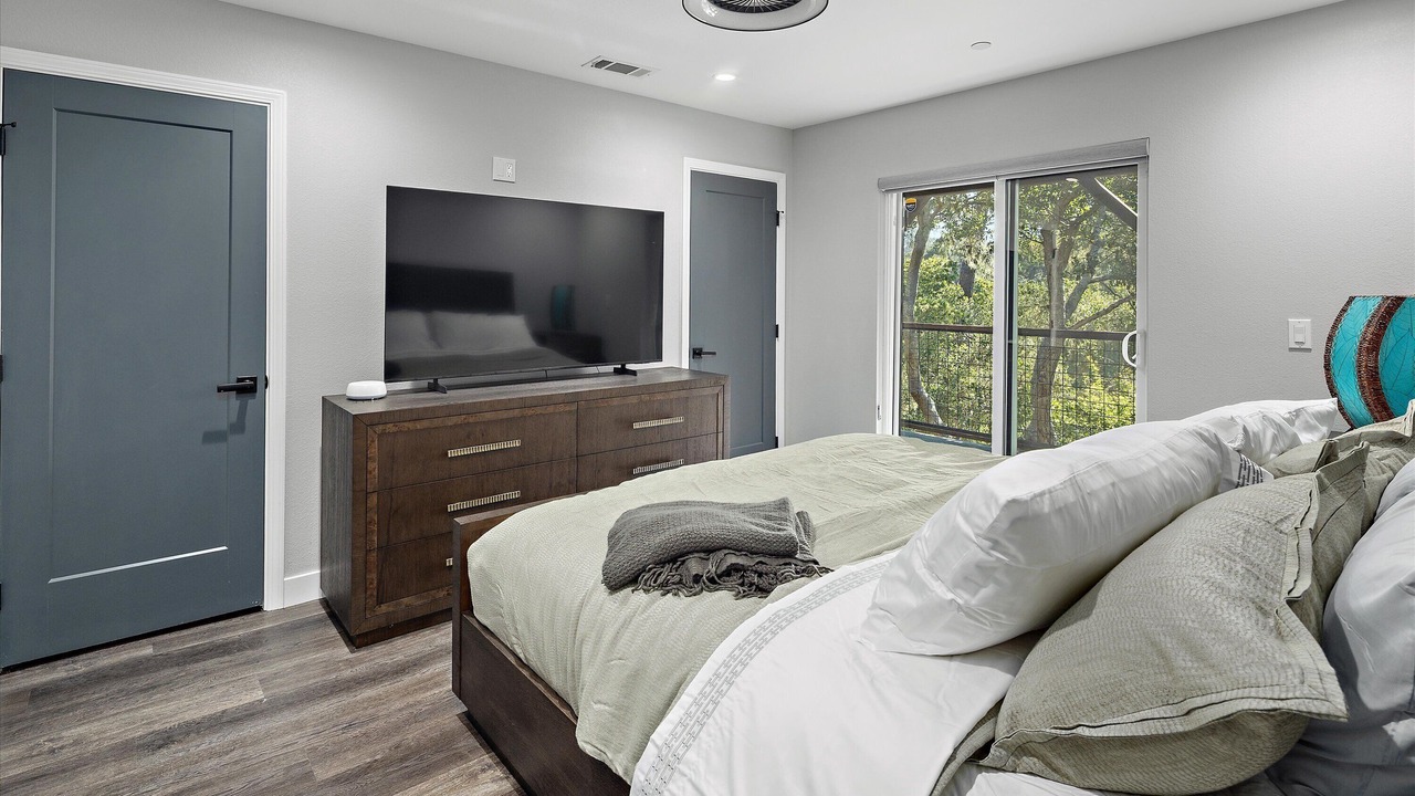 Photo of Bedroom in Lodge Hill