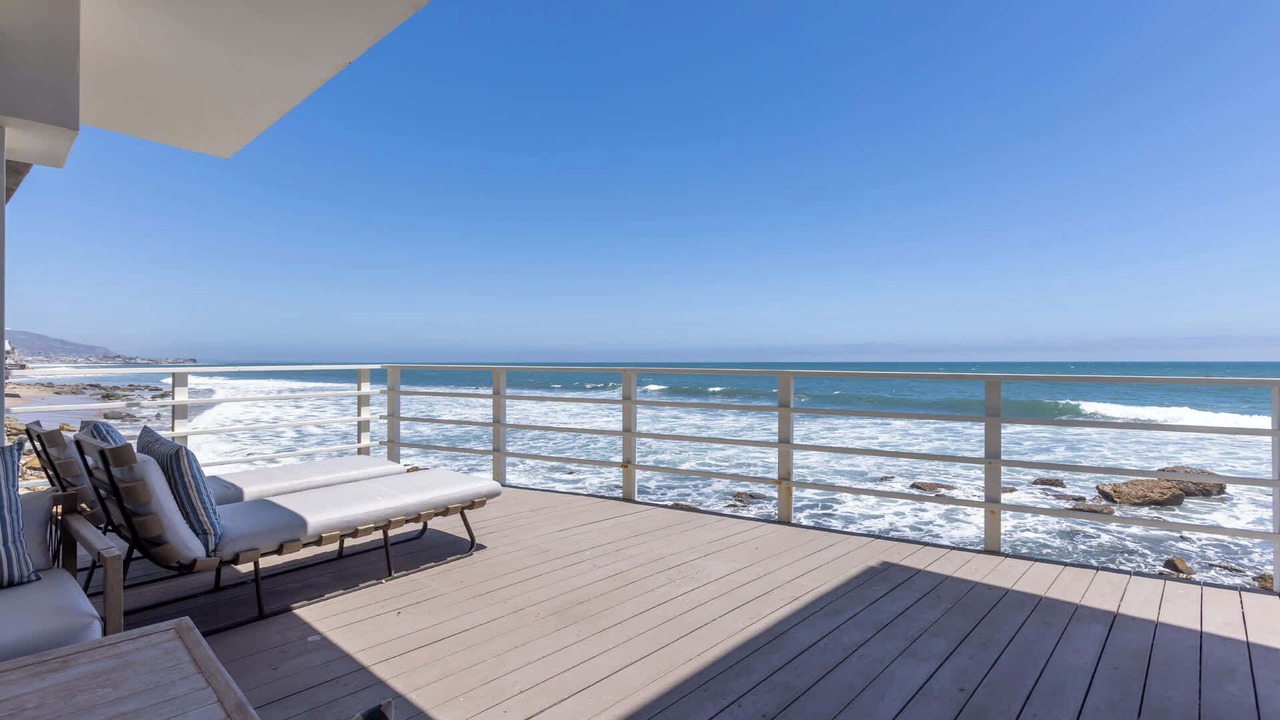 Photo of Patio Balcony in Eastern Malibu