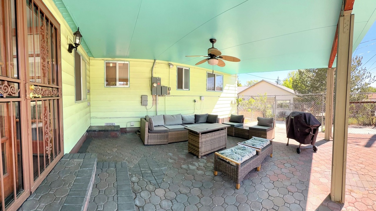 Photo of Patio Balcony in Reno/Tahoe Airport