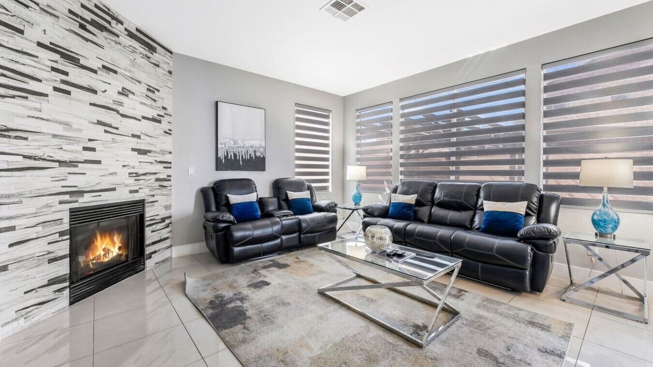 Photo of Livingroom in Spring Valley