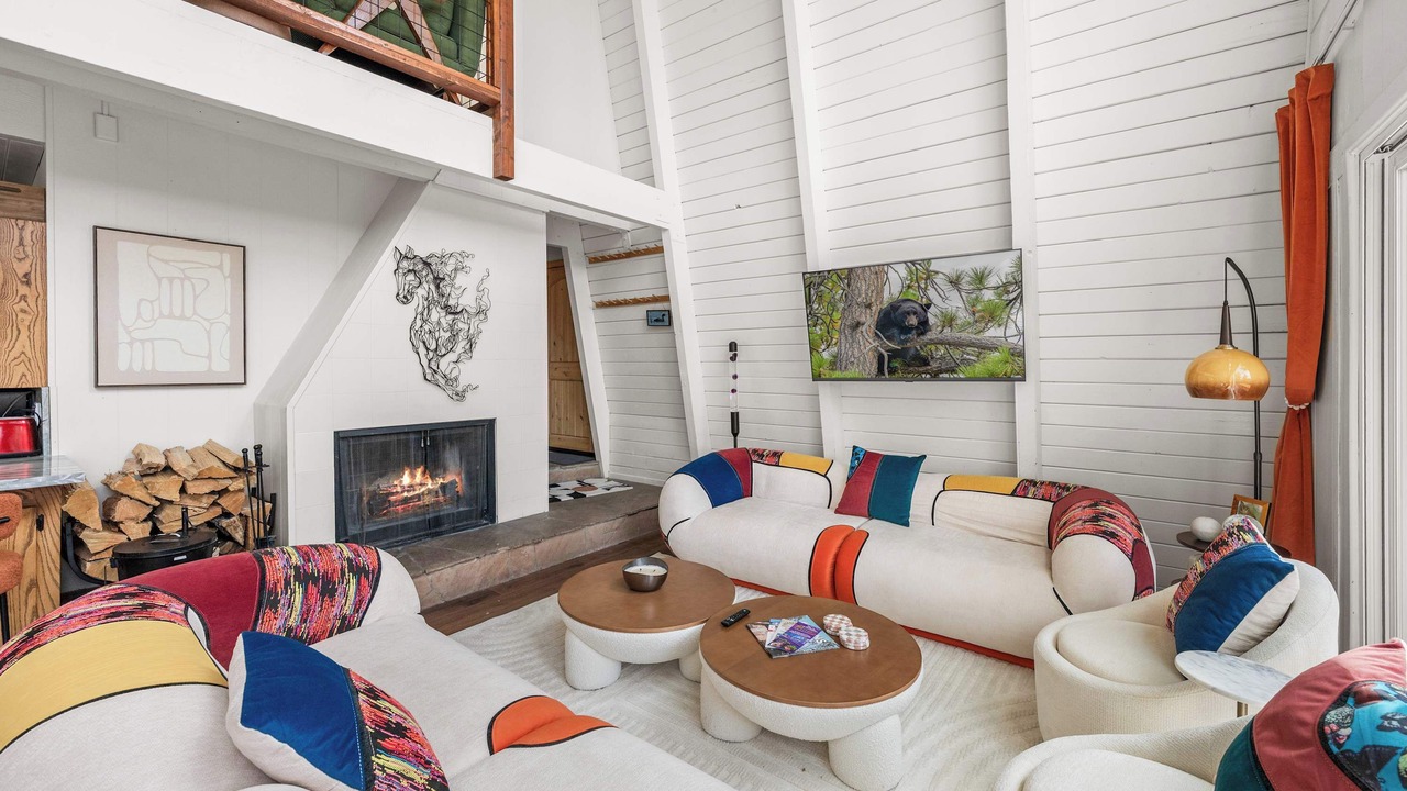 Photo of Livingroom in Big Bear City