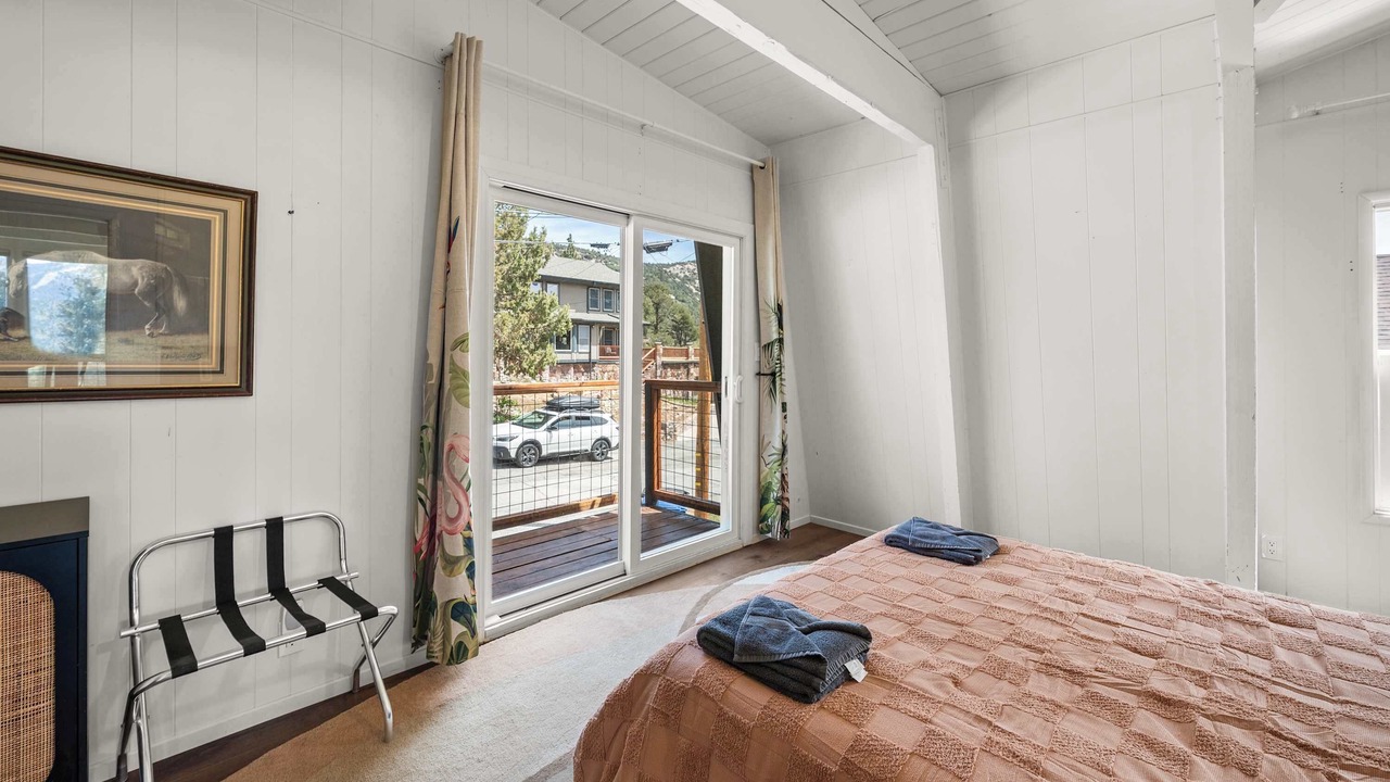 Photo of Bedroom in Big Bear City