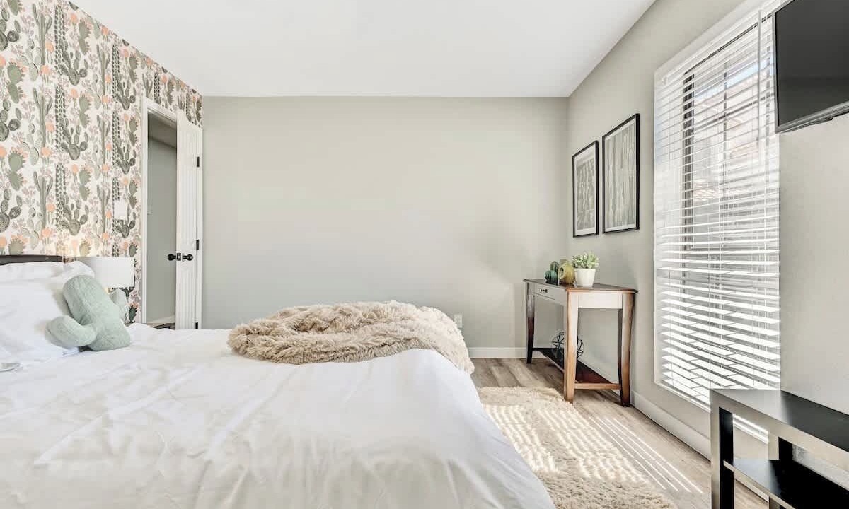 Photo of Bedroom in Spring Valley