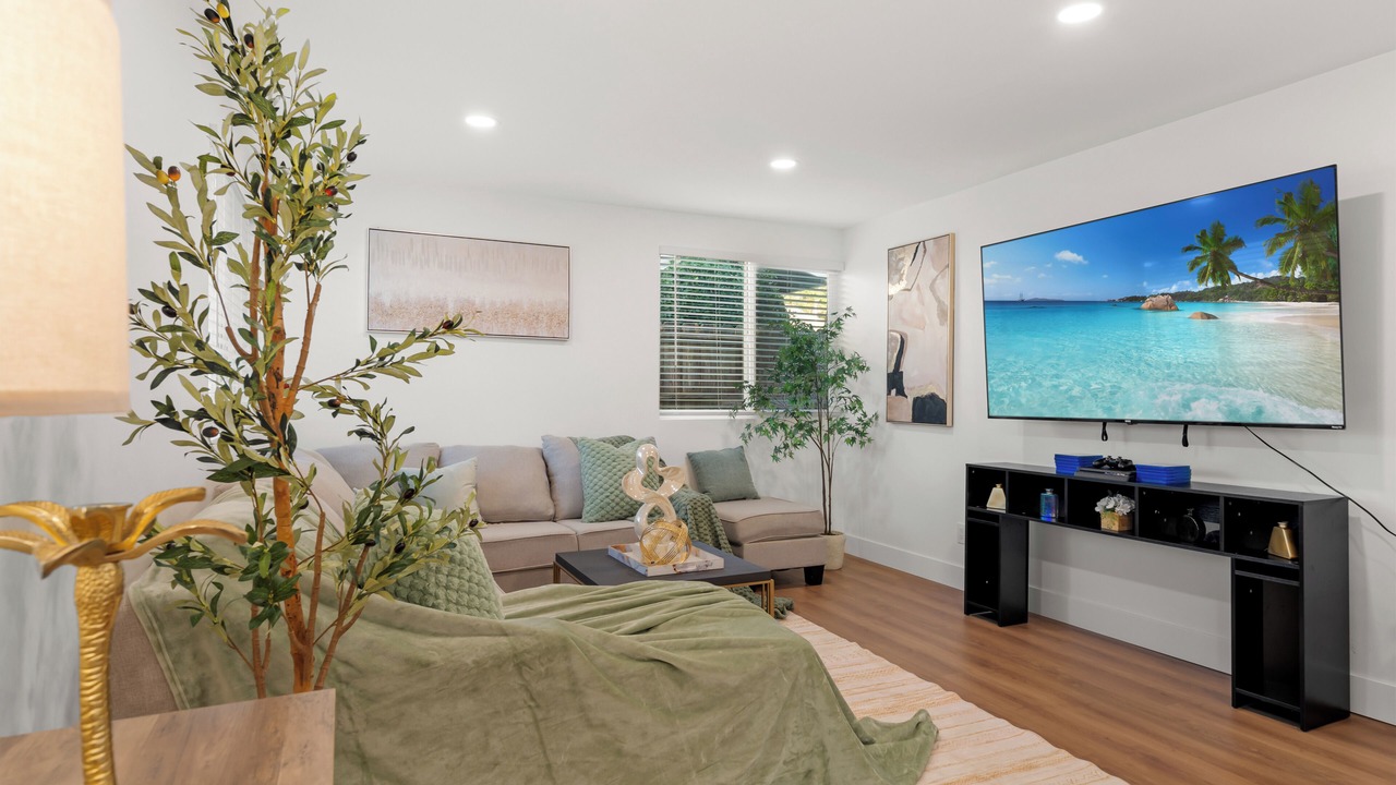 Photo of Livingroom in Rancho San Diego
