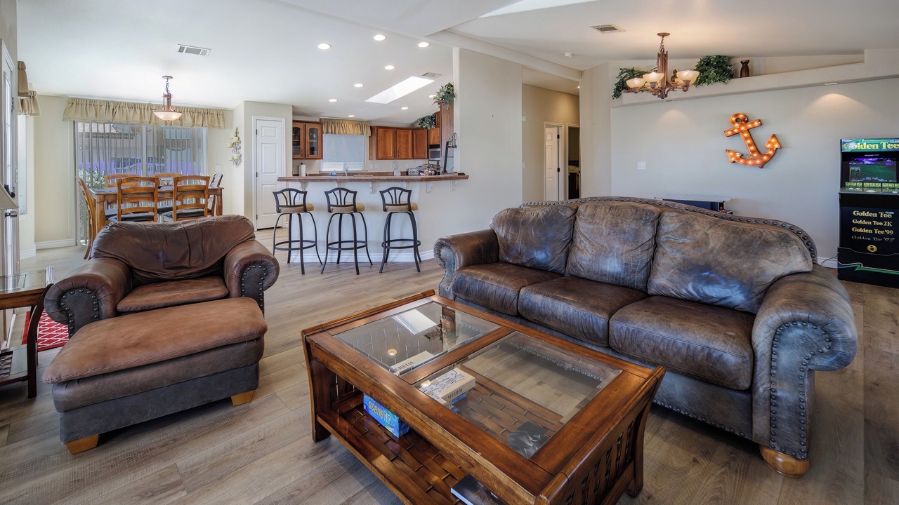 Photo of Livingroom in Havasu Lake