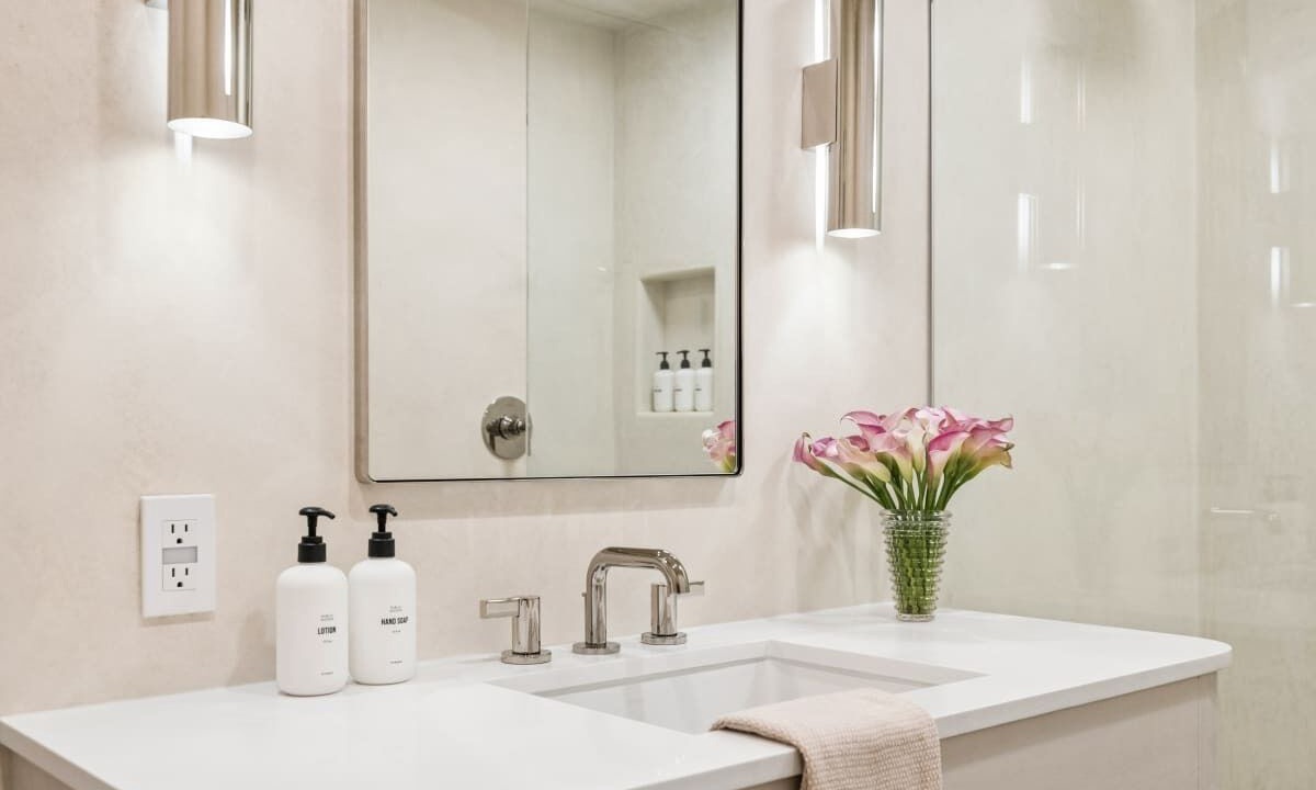 Photo of Bathroom in Oak Park