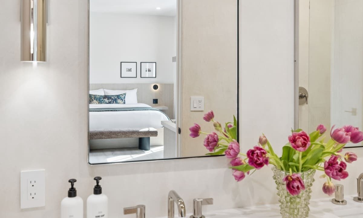 Photo of Bathroom in Oak Park