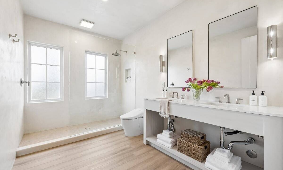 Photo of Bathroom in Oak Park