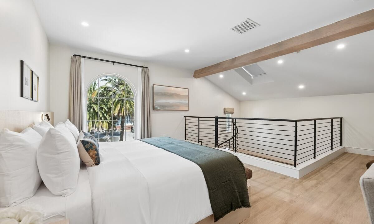 Photo of Bedroom in Oak Park
