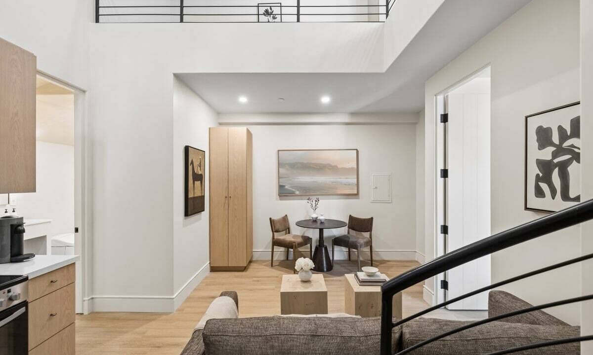 Photo of Livingroom in Oak Park