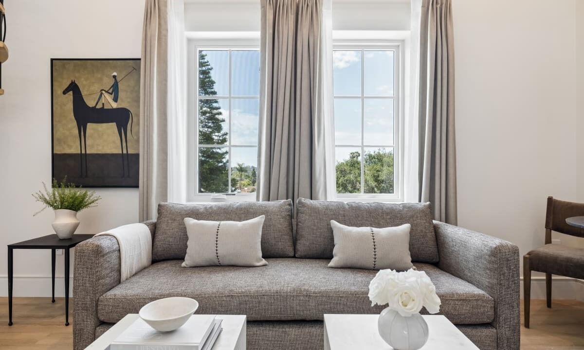 Photo of Livingroom in Oak Park