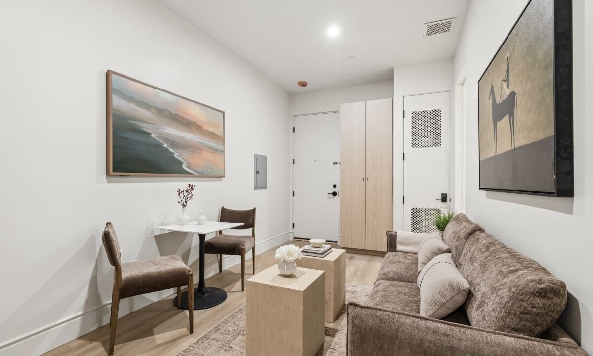 Photo of Livingroom in Oak Park