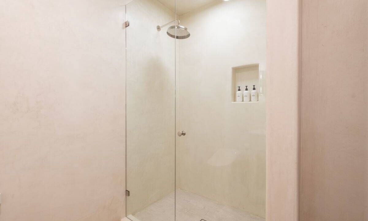 Photo of Bathroom in Oak Park