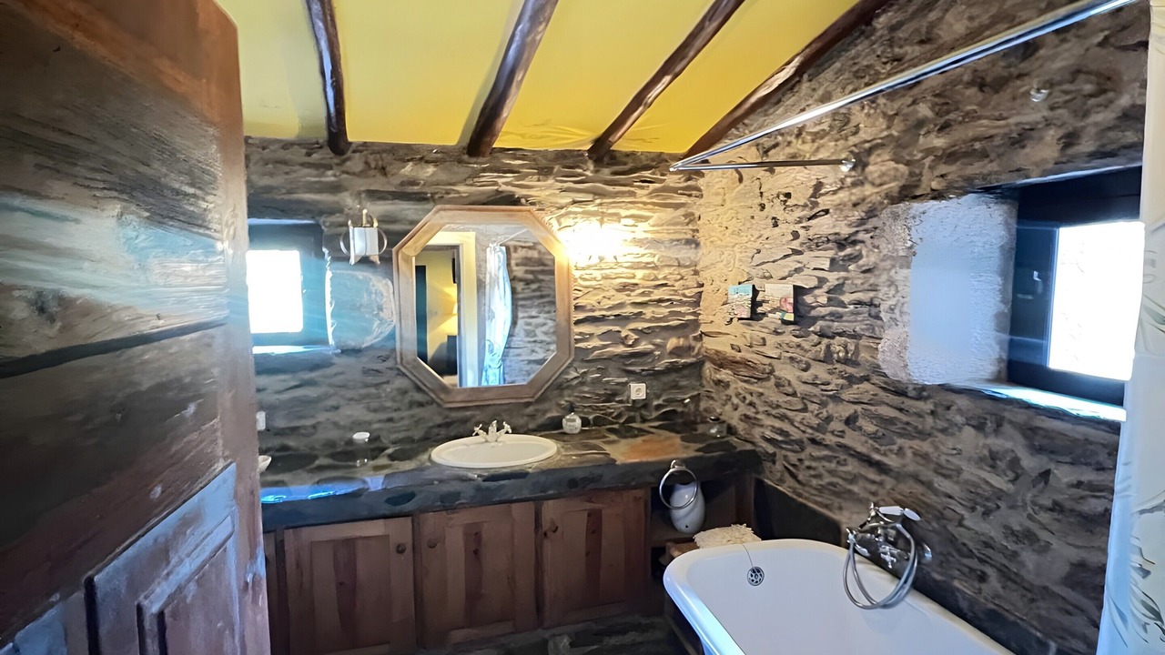 Photo of Bathroom in Idanha-a-Nova