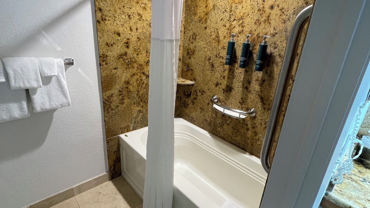 Photo of Bathroom in Callender