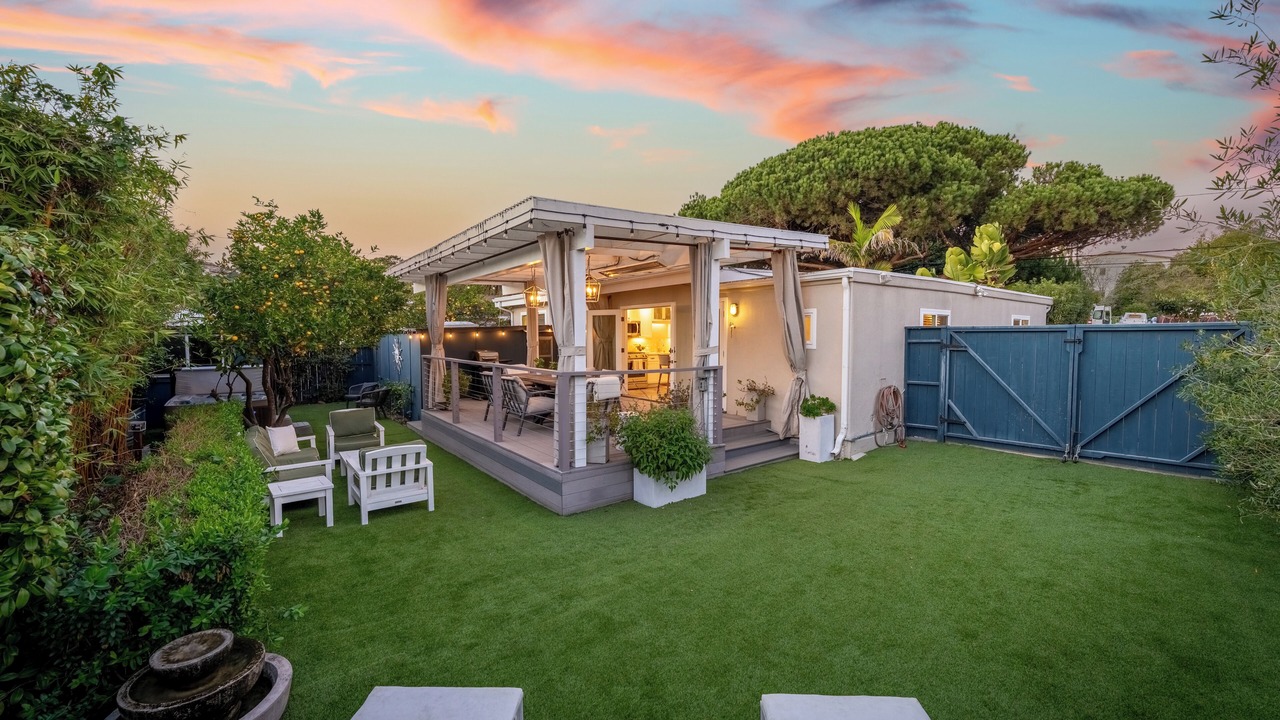 Photo of Patio Balcony in East Mesa