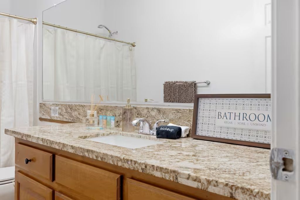 Photo of Bathroom in Pumpkin Center