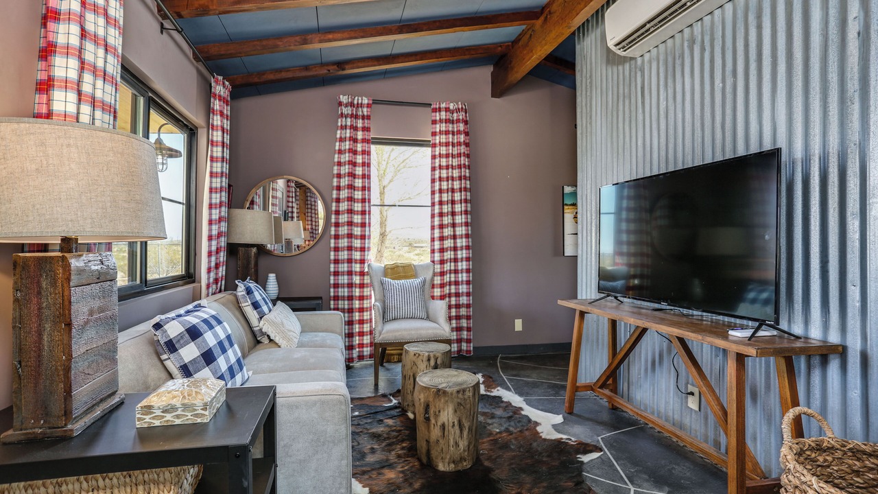 Photo of Livingroom in Landers