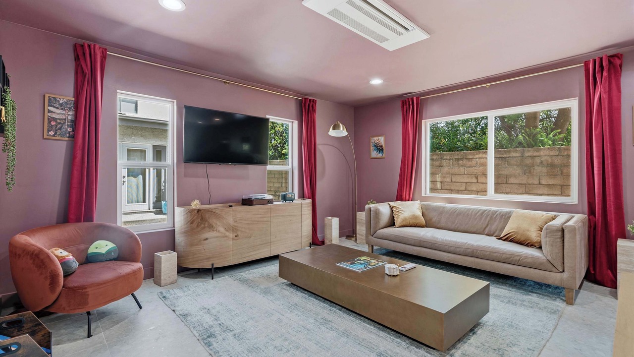 Photo of Bedroom in Van Nuys