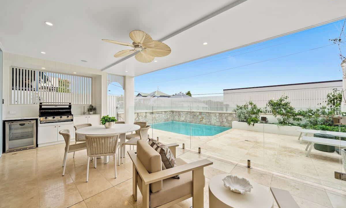 Photo of Outdoor in West End