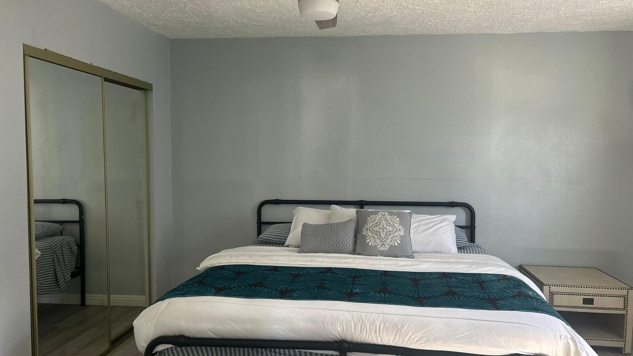 Photo of Bedroom in Sunrise Manor
