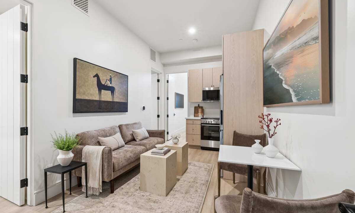 Photo of Livingroom in Oak Park