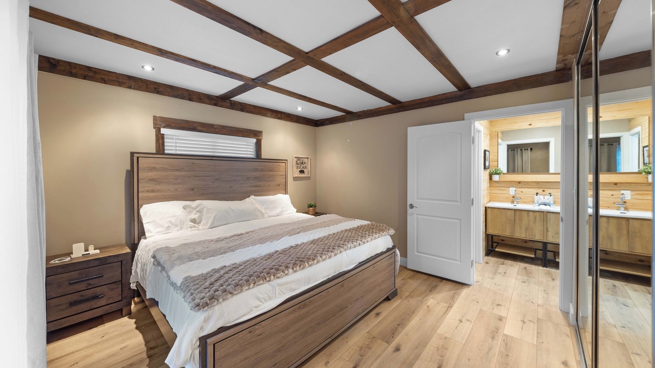 Photo of Bedroom in Frazier Park