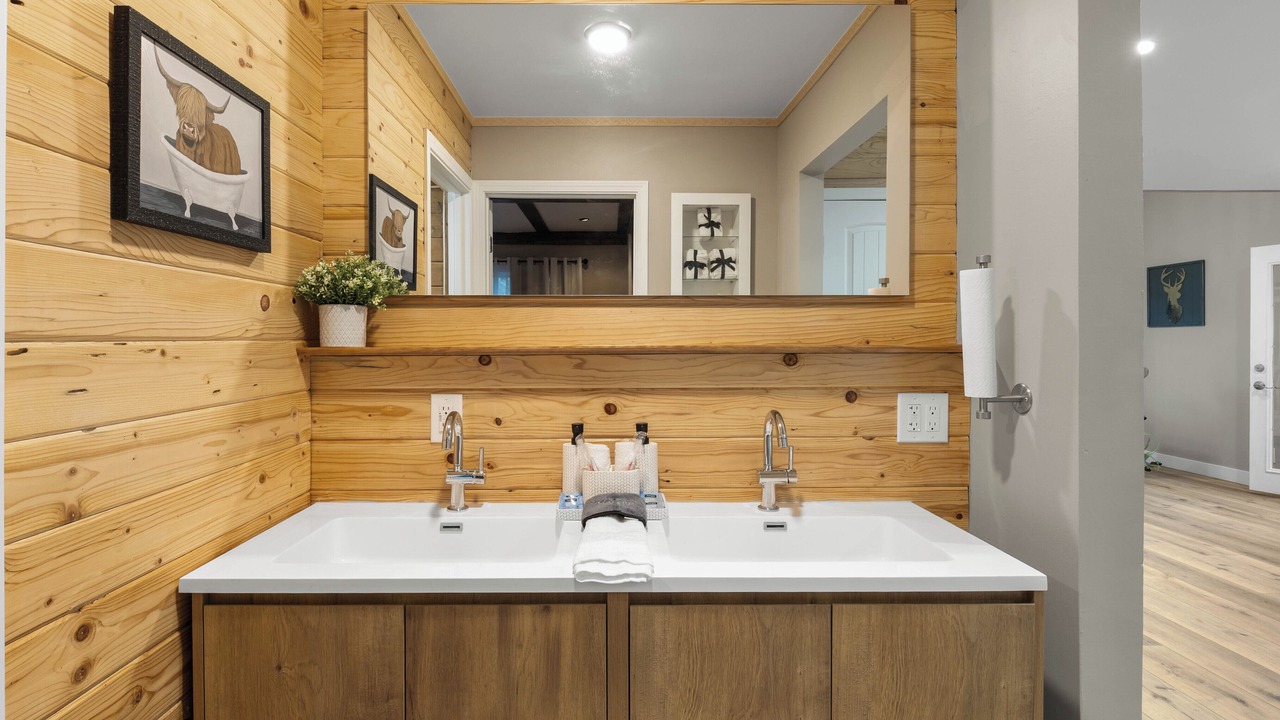 Photo of Bathroom in Frazier Park