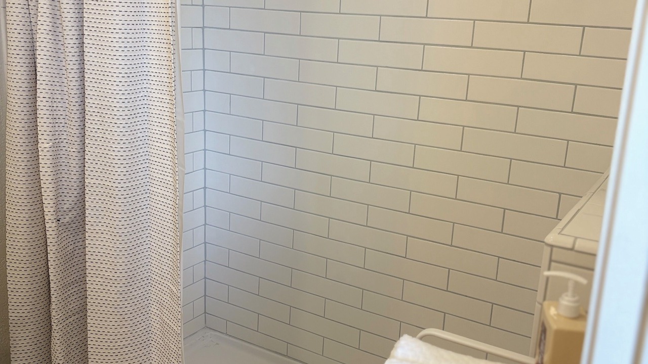 Photo of Bathroom in Hanford