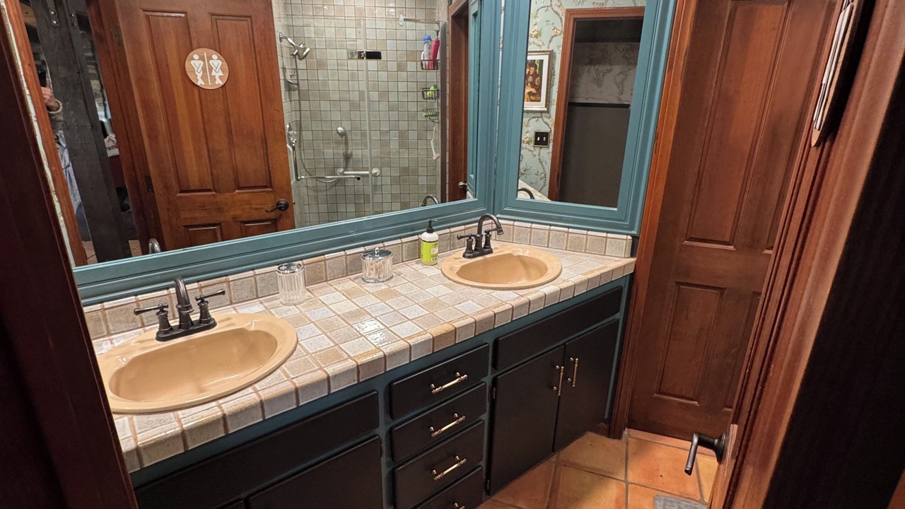 Photo of Bathroom in Agua Dulce