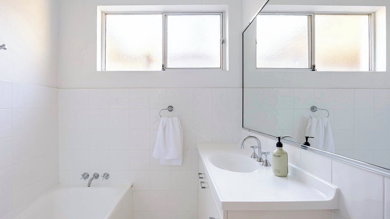 Photo of Bathroom in Broadbeach Waters