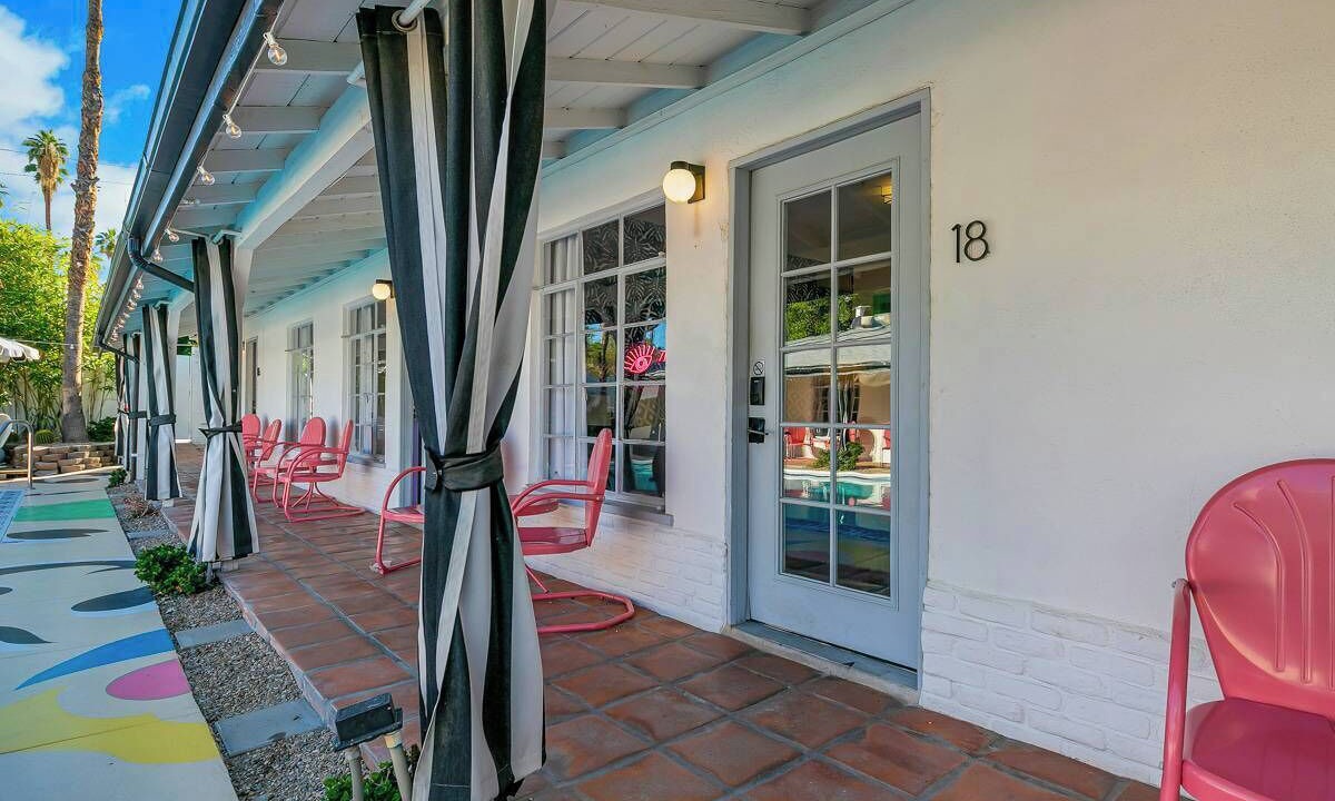 Photo of Patio Balcony in Tahquitz River Estates