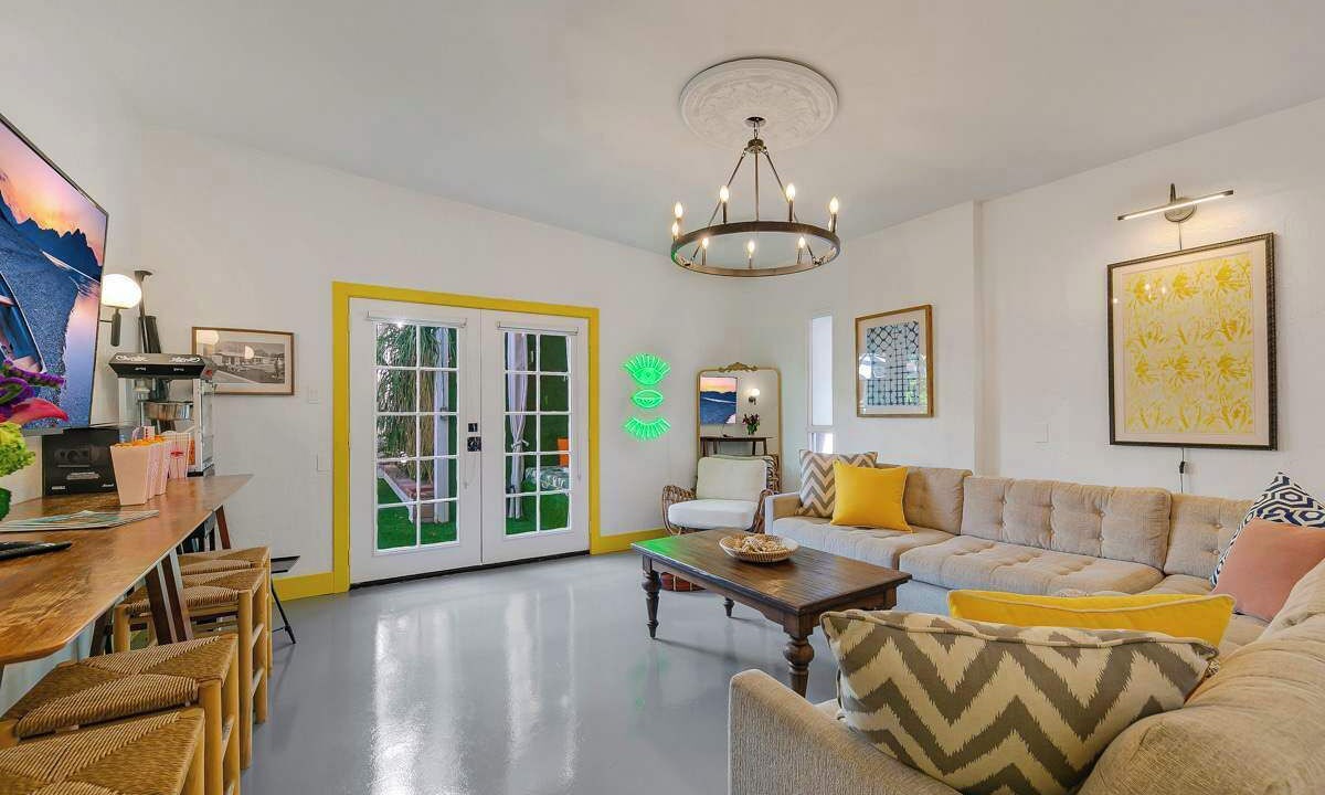 Photo of Livingroom in Tahquitz River Estates