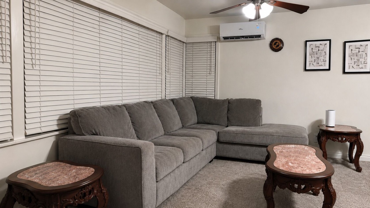 Photo of Livingroom in Coalinga
