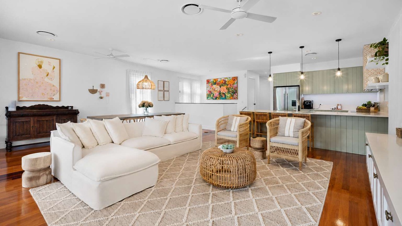 Photo of Livingroom in Burleigh Heads