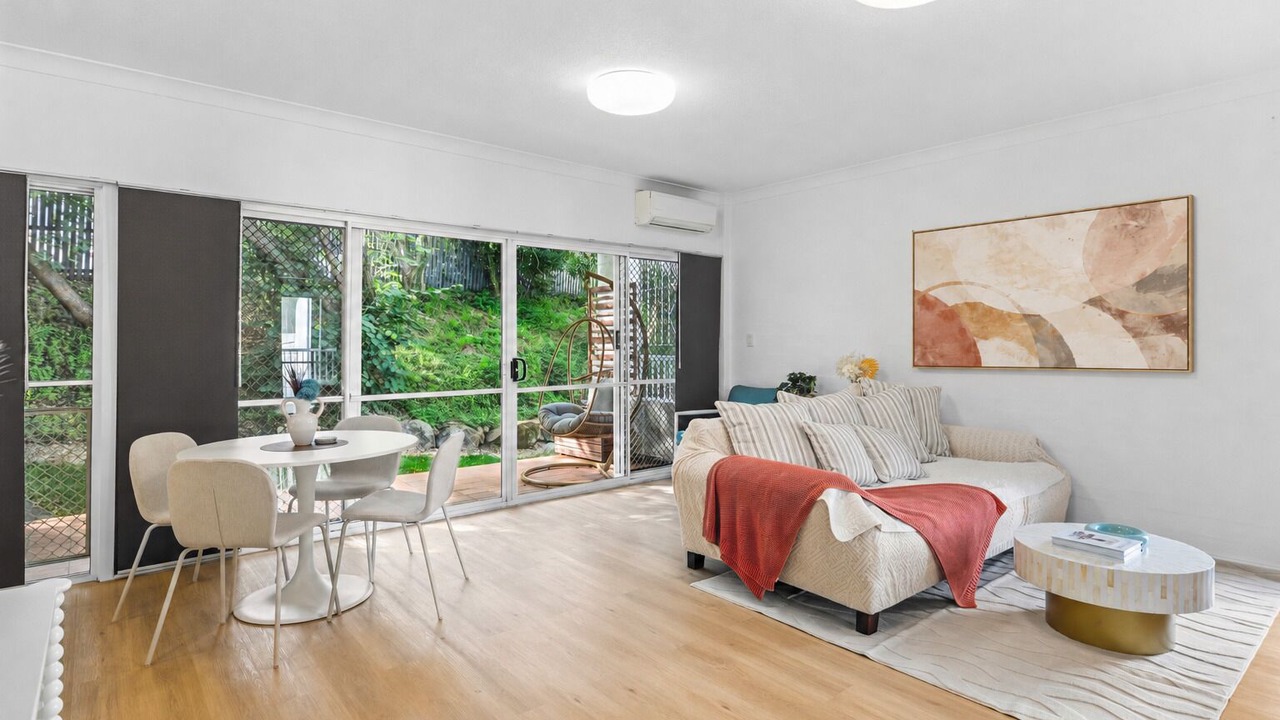 Photo of Livingroom in Indooroopilly