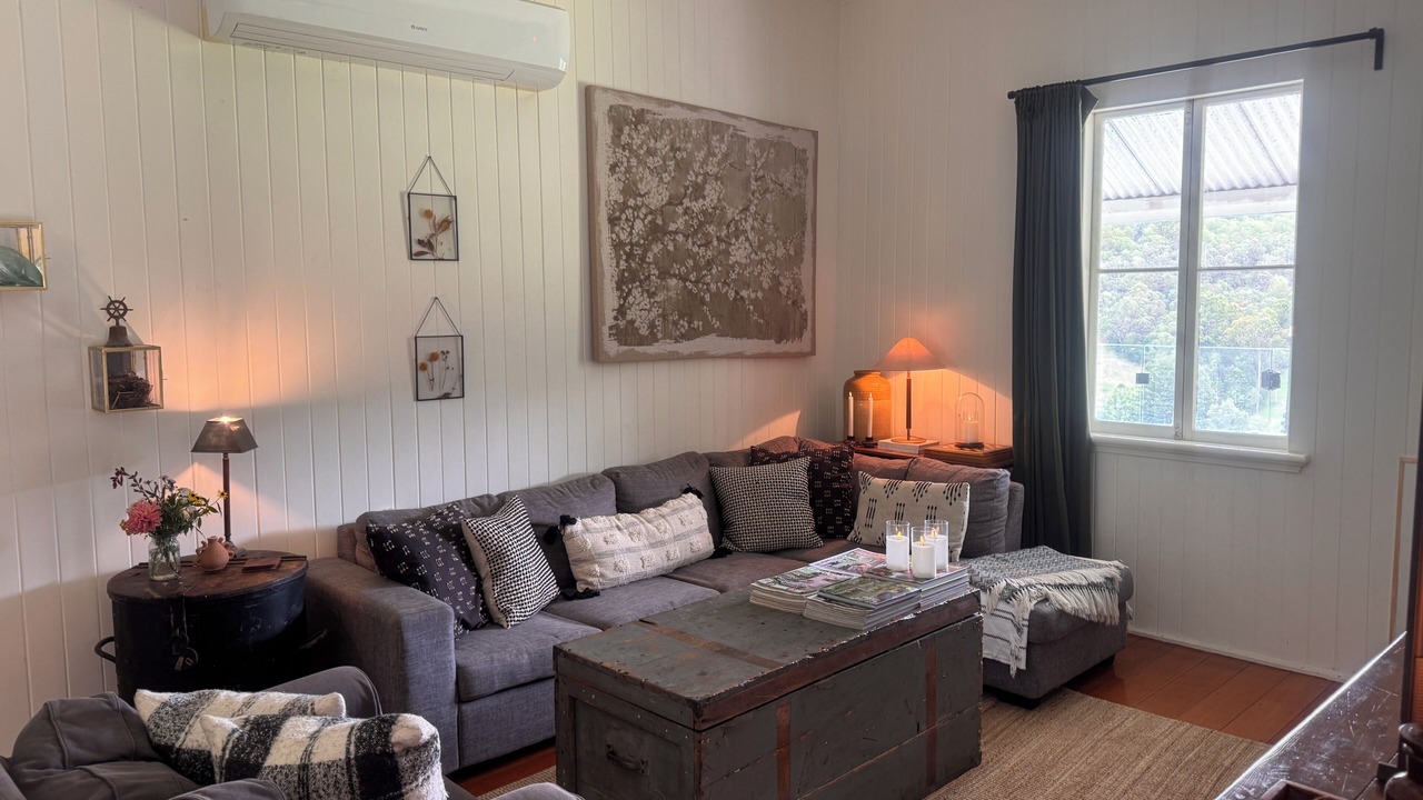 Photo of Livingroom in Laceys Creek