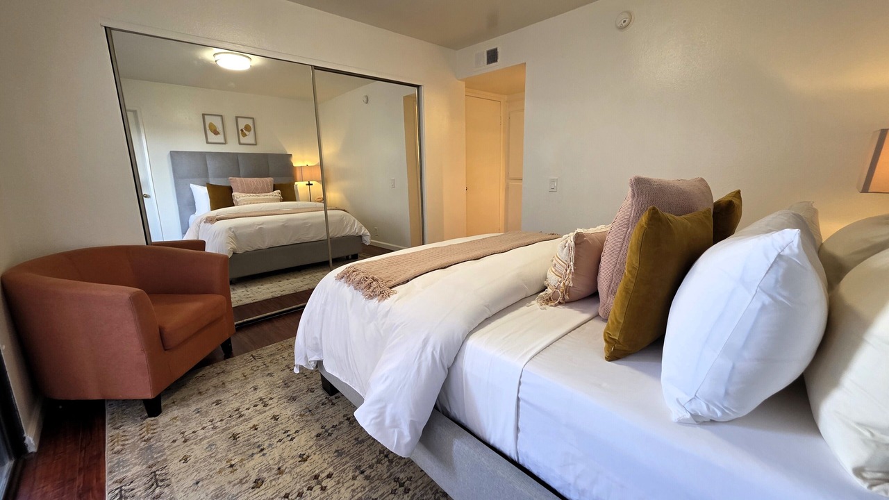 Photo of Bedroom in Beverly Hills