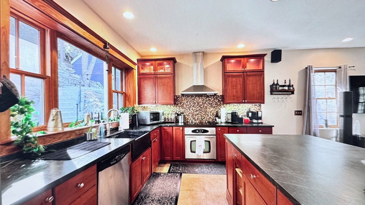 Photo of Kitchen in Wrightwood